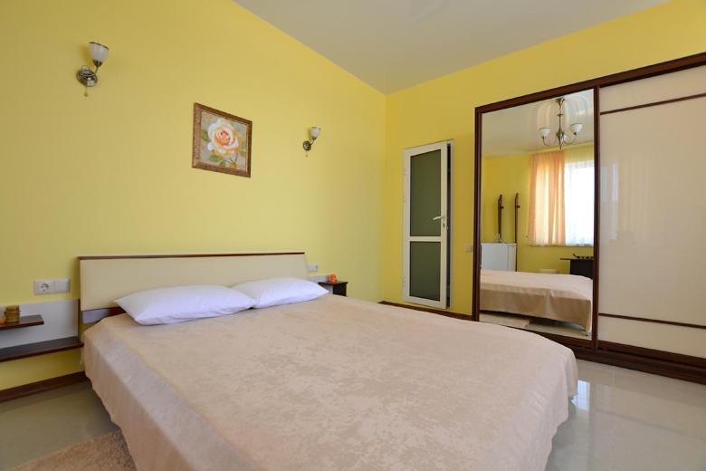 Baza Otdykha Jules Verne Hotel Zatoka Ngoại thất bức ảnh